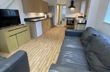 Kimbolton Avenue, Radford, Nottingham - Image 3